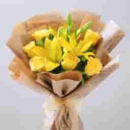 Premium Yellow Lily and Rose Bouquet in UAE