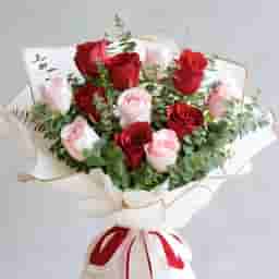 Premium Mixed Rose Bouquet in UAE