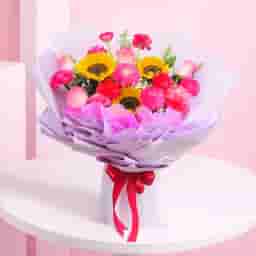 Red & Pink Roses with Sunflower Bouquet