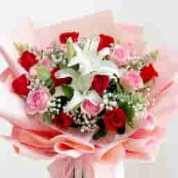 Romantic Rose Lily Bouquet