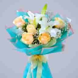 Oriental Lily And Rose Bouquet in UAE