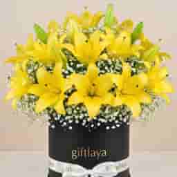 Fresh Blooming Yellow Lily Bouquet in UAE