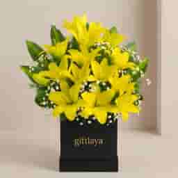 Elegant Yellow Lily Flower Bouquet in UAE