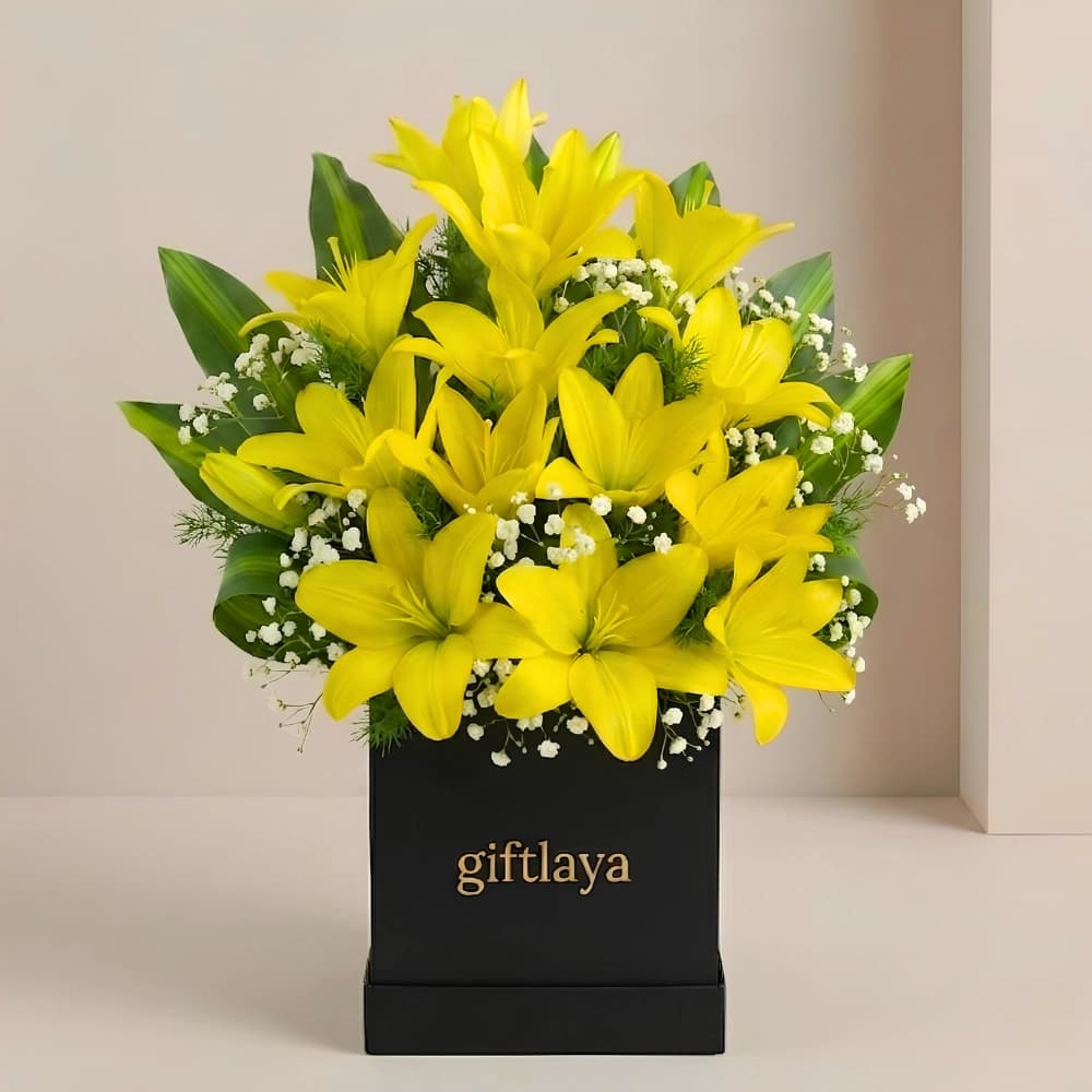 Elegant Yellow Lily Flower Bouquet
