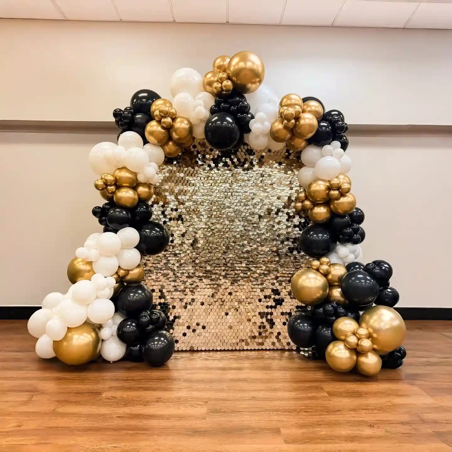Indoor Graduation Balloon Decoration
