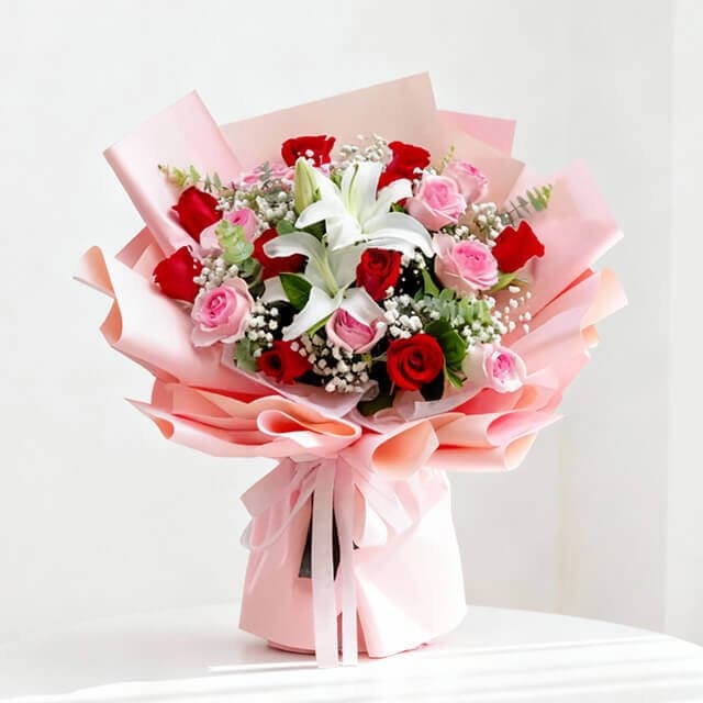 Romantic Rose Lily Bouquet