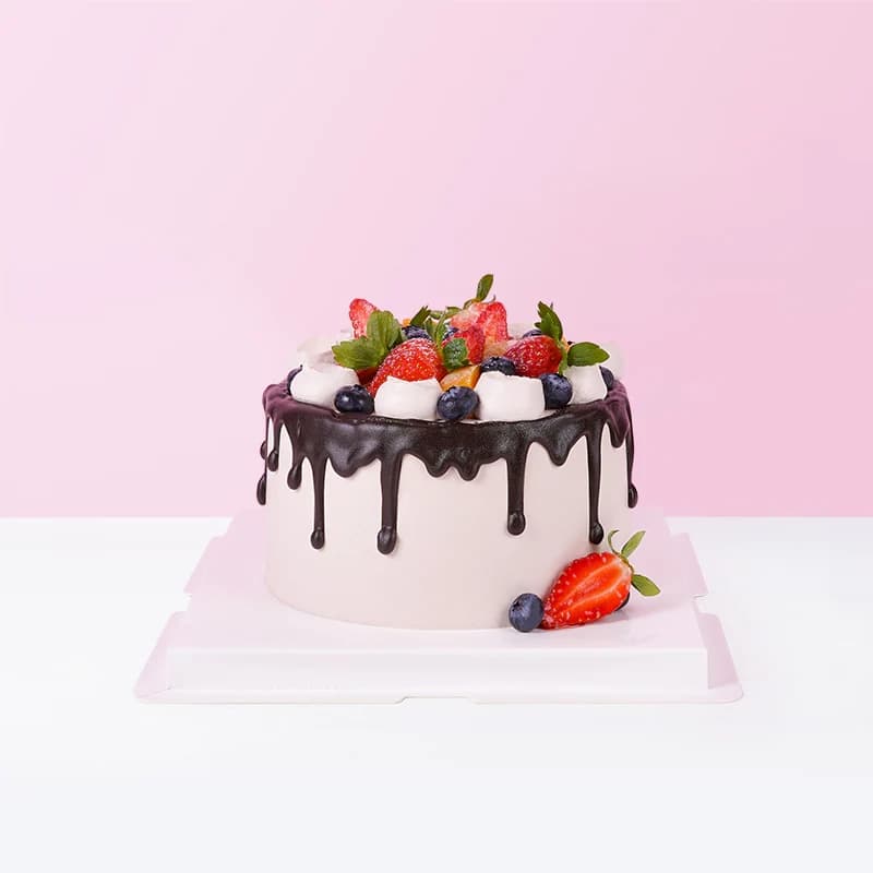 Strawberry Chocolate Drip Cake
